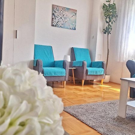 Dream Rental Pirot Apartman Exterior photo