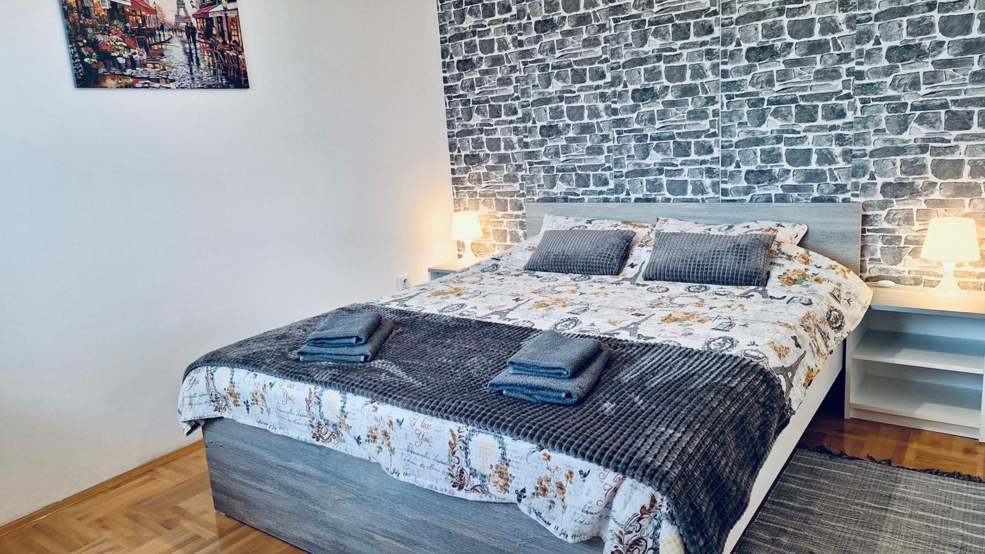 Dream Rental Pirot Apartman Exterior photo
